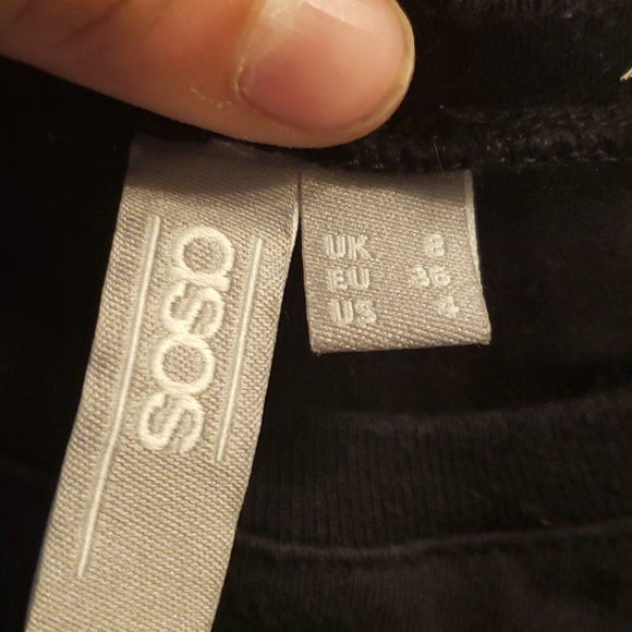 Asos open back black tshirt - Picture 2 of 4